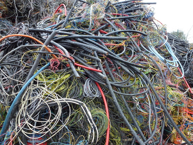 кабели и провода